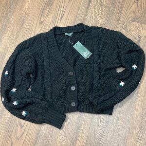 Wild Fable Black Cropped Cardigan Sweather  Size M